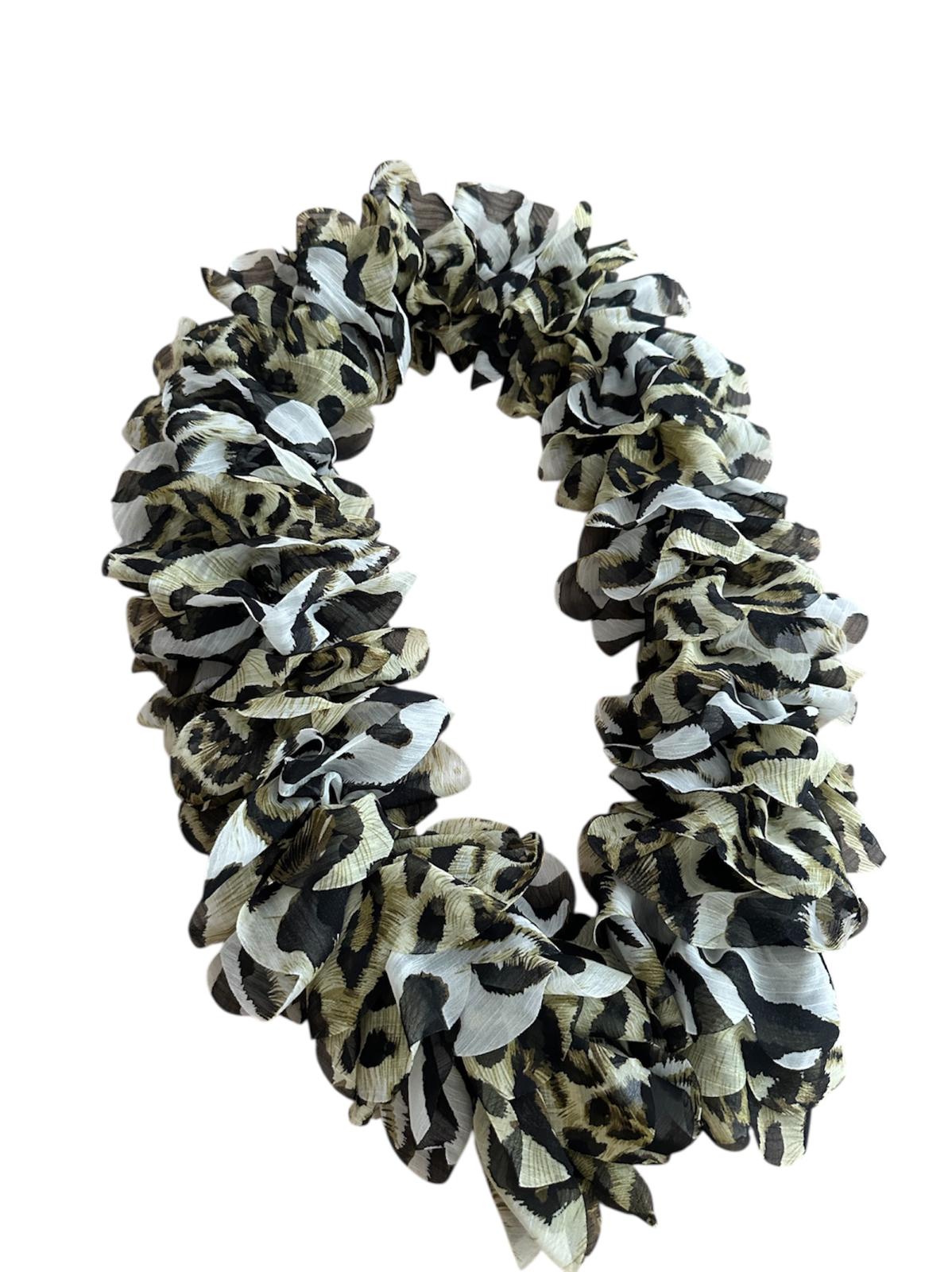Leoparlı Fırfırlı Fular