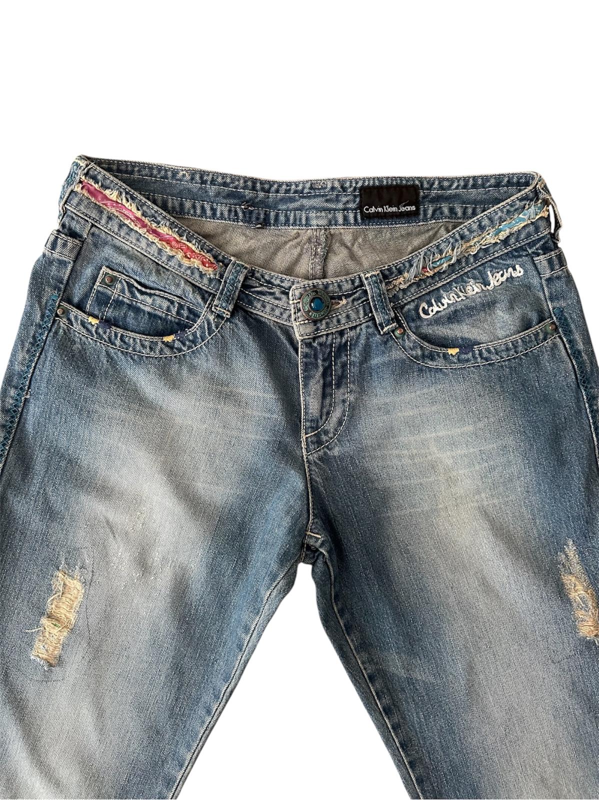 Calvin Klein - Bel Detaylı Jean