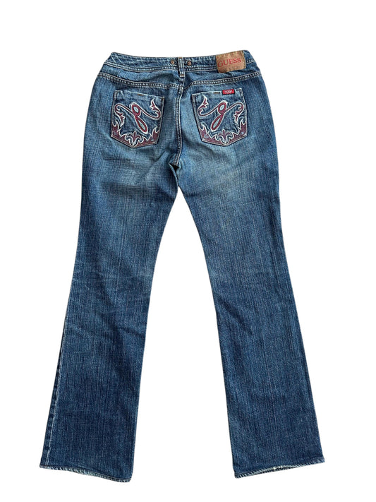Guess - Arkası Kırmızı İşleme Detaylı Jean